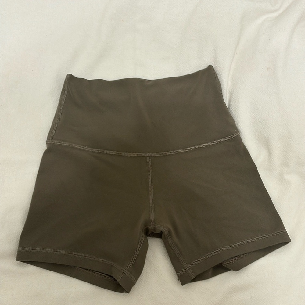 Lululemon size 0 shorts 4”